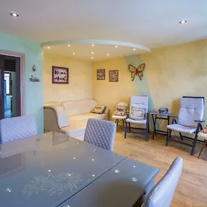 apartament-sniezna-sowa.szklarskaporebahotels.net/